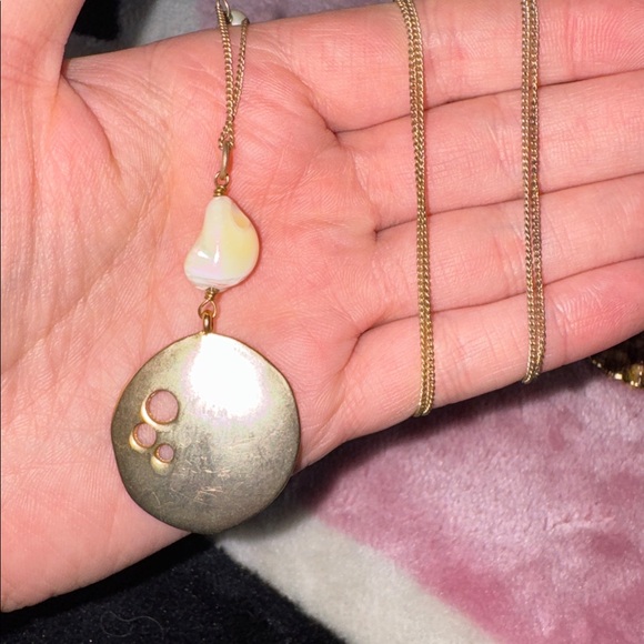 Shell Necklace Set - Picture 4 of 5